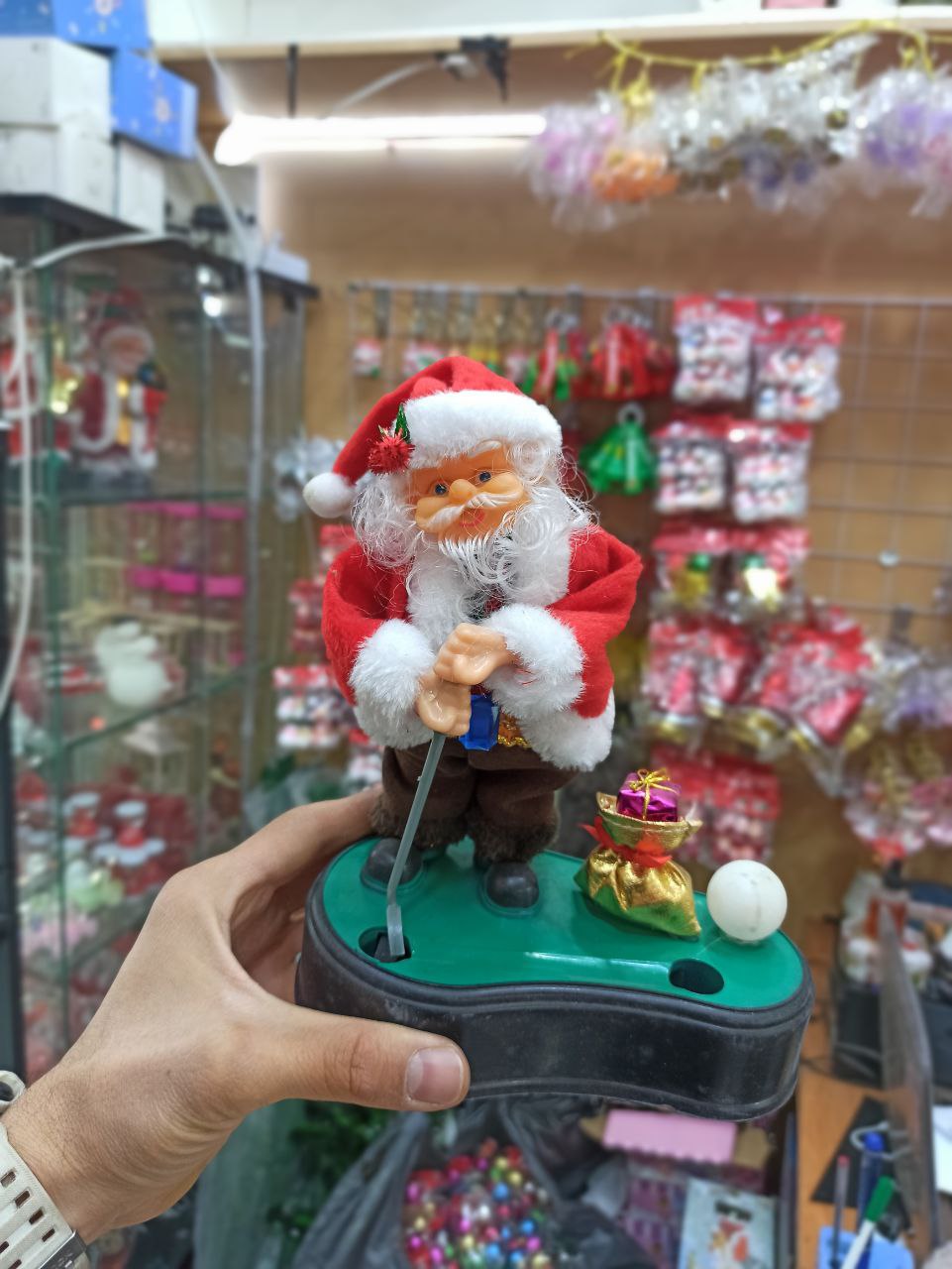 بابانوئل گلف باز فروش عمده انواع لوازم کریسمس در ایران